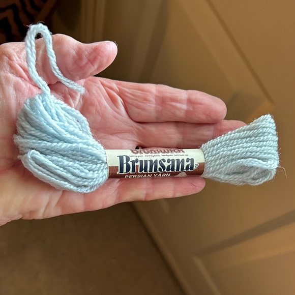 Wool Yarn Persian Brunsana Brunswick blue 10 skeins - Picture 2 of 4